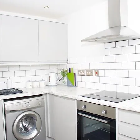 Avoca Court Apartment *